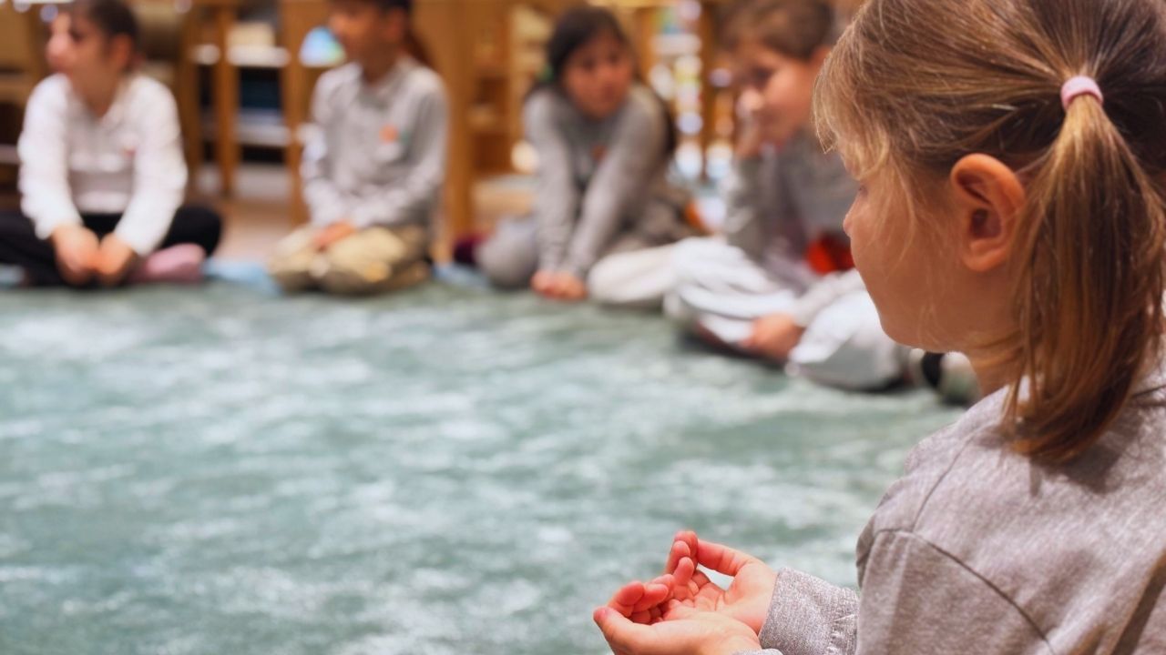 Berat Kandilimiz Manevi Bir Atmosferde Gerçekleşti