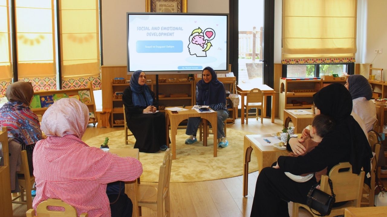 Montessori Eğitimi Veli Görüşmeleri