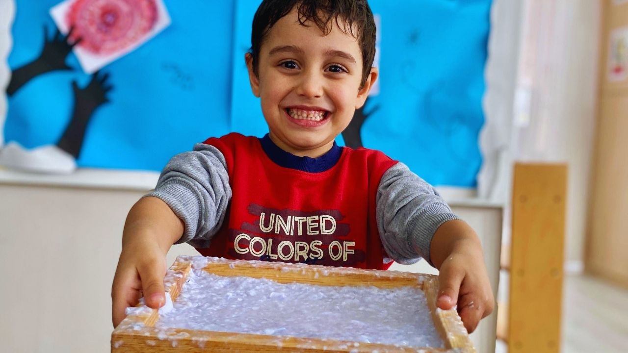Öğrencilerimiz Kendi Kağıtlarını Üretti