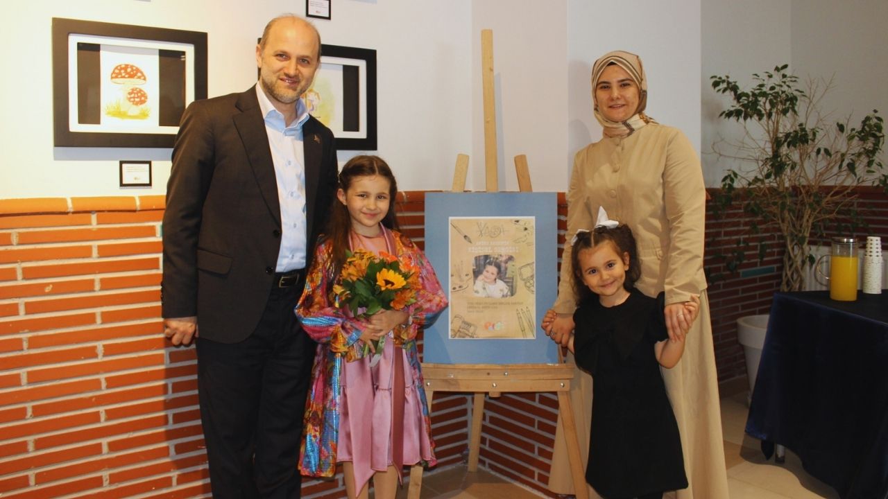 Öğrencimizin Sulu ve Kuru Boya Sergisi Bir Arada