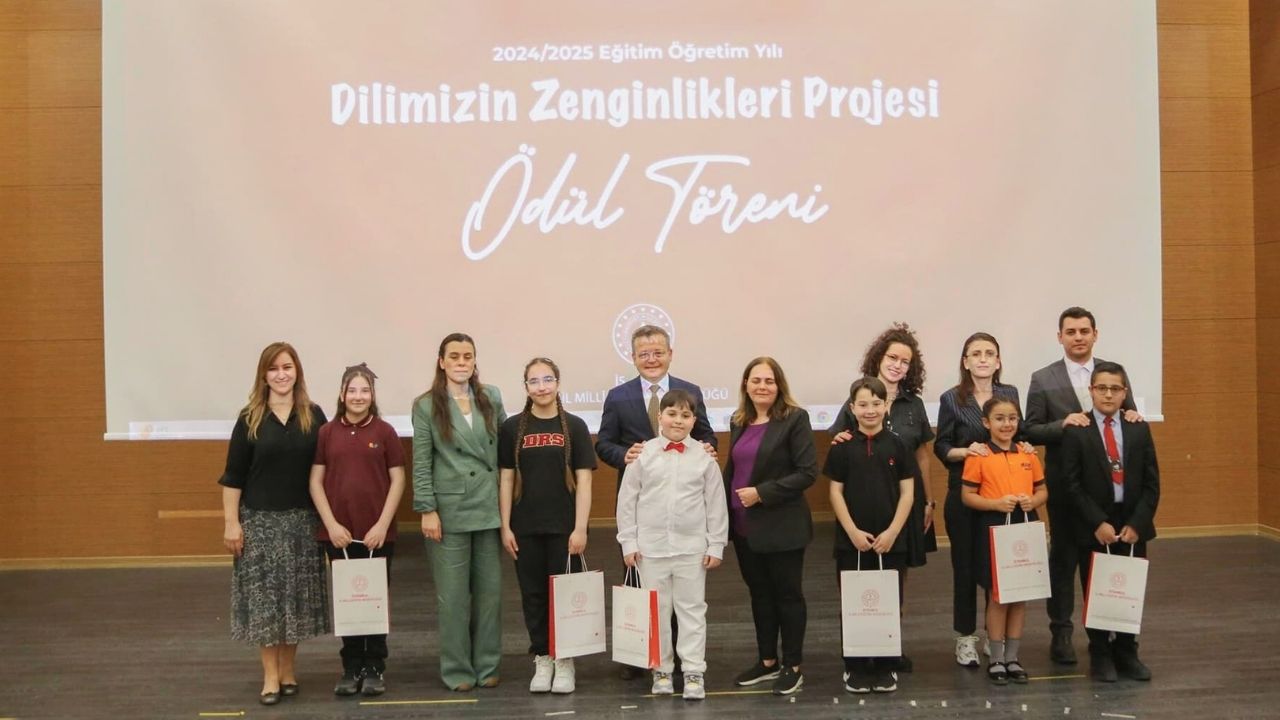 Şiir Yarışmasında Ödül Başarısı