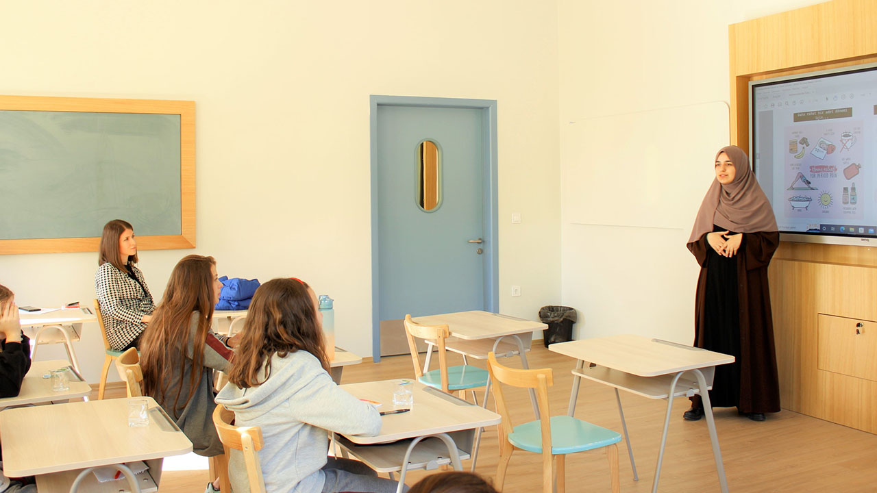 “Bana Bir Şeyler Oluyor” Ergenlik Semineri 